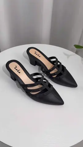 New arrival! Check the yellow basket! #fyp  #TikTokShopFashion #foryou #lalashoes #sandals 