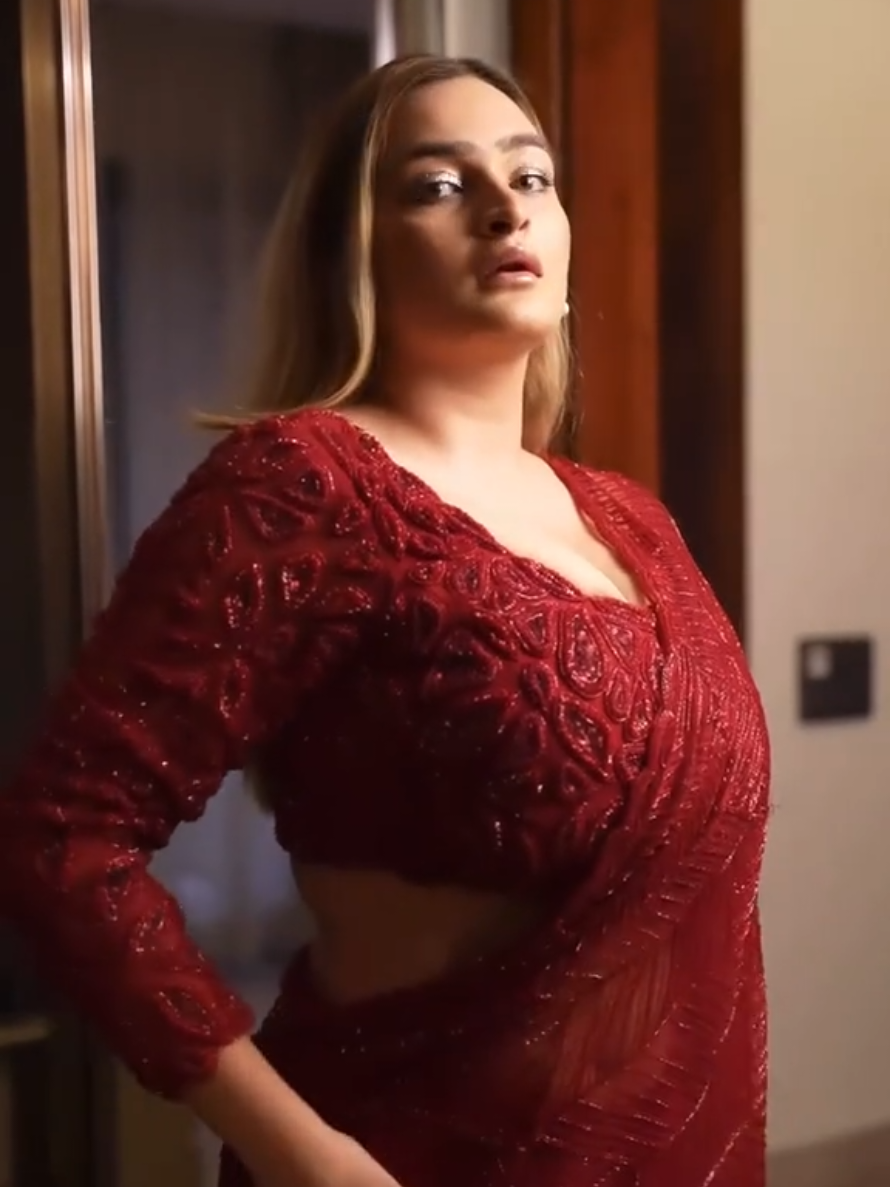 I just love being a woman. A  powerful one. A compassion one. And a beautiful one. #SAREES are just to highlight these things even further.  #fyp #foryyoupage #dubaifashionweek #trendingtiktok 