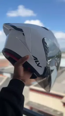 lagi musim hujan,jngan kuatir busany bisa di cuci (lepas pasang) #alvultronpro #alvultron #helmalv #helmalvultron 