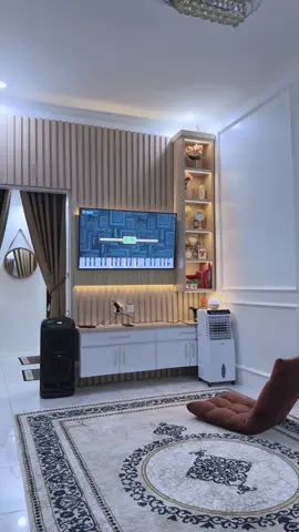 Nanya sendiri jwab sndiri😂