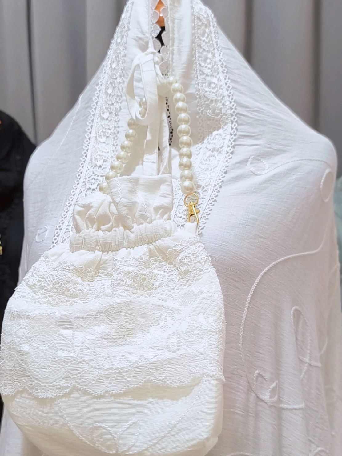 bunsay, udah pada punya koleksi mahalini series dari mytesa belum? cantik buat lebaran maupun seserahan #mukenapremium #mukena #Mukena Terusanmewah #xyzbca #fyp 