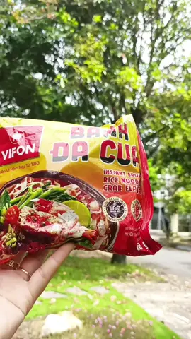 bánh đa cua vifon  #xuhuong #banhdacuavifon #mong1lanxuhuong #thinhhanhtiktok #trending 