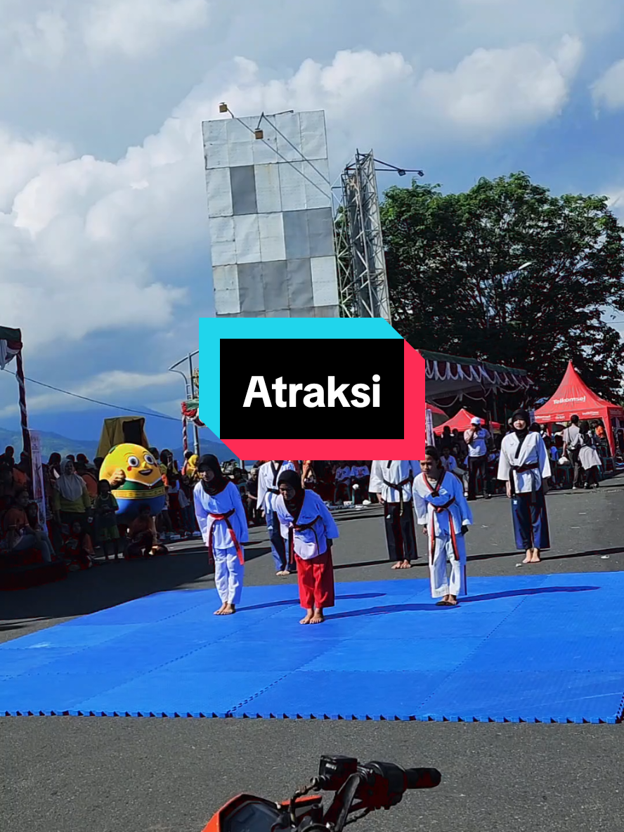 Atraksi penutuhan festival  olahraga...tte 2025 @SR.27 @0_0  #promoseruweekend #adenona #PoomsaeTNM #kerentkd 