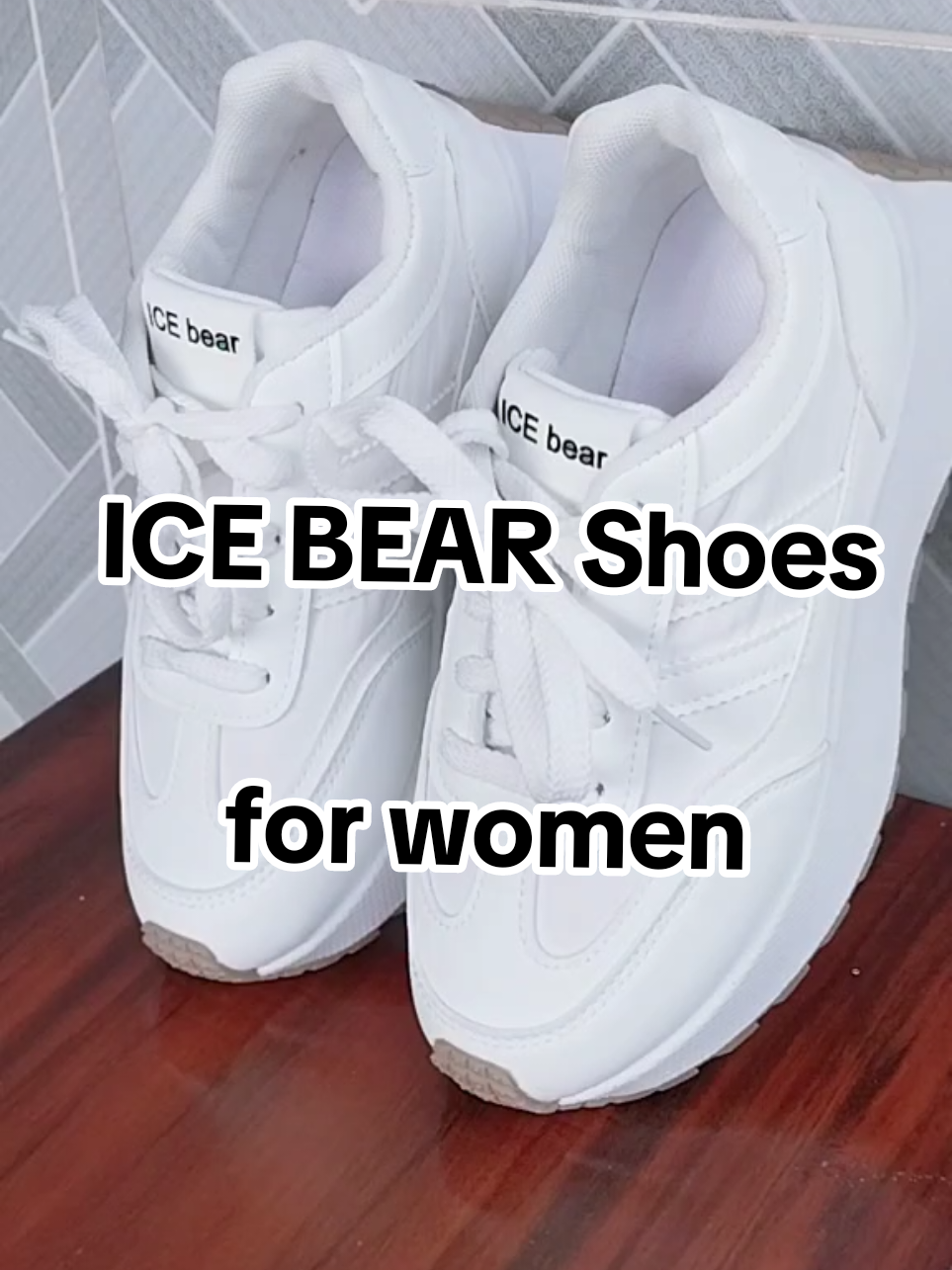 Legit na maganda, pang mall quality talaga. Must have sa mga girlies dyan na mahilig sa rubber shoes. Bagay sa lahat ng outfitan mga beh. Deserve mo to! 😍 #icebear #shoes #sneakers #tiktokfinds #fyp 