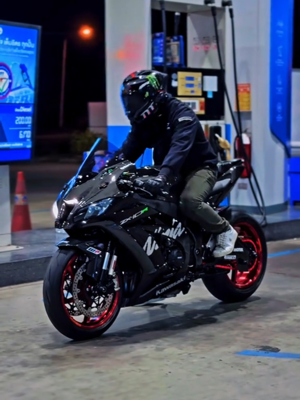 wah jadi iri lihat si hitam nga mengkilau  #zx