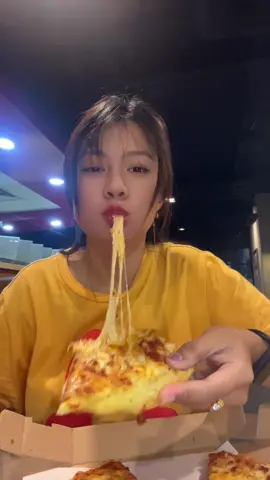 Buruan Genk beli sekarang lagi FLASH SALE 2 Pizza jadi 92 Ribu aja 😍🤤 #kulinersukabumi #kuliner #wisatakulinersukabumi #jajanenaksukabumi #dominospizza 