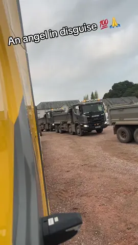 Mike you’re a legend!! Saved me a nightmare today! 🍻 #fyp #thankyou #motorway #closed #trucker 