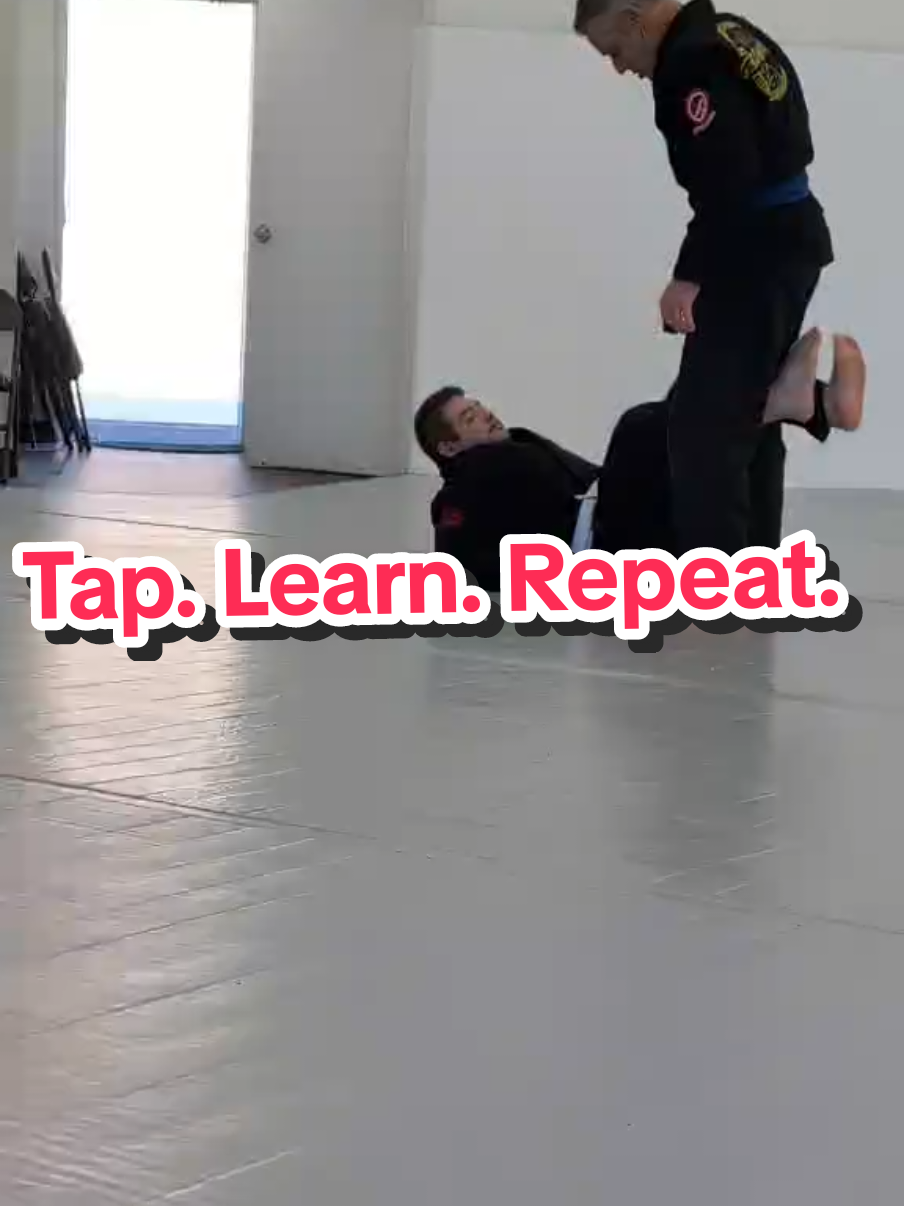 Every roll pushes me past my limits 🥋💪 Some days I win, some days I tap — but every time I learn. That’s jiu-jitsu. 👊 #BJJLife #TapsNStrikes #c2k2 