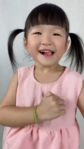 ตัวนี้ดุ๊กดิ๊กสุดละ😘 #น้องดีจริงน้องดีใจ #แฝด #