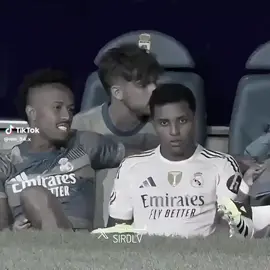 #رودريغو🇧🇷 #من اقوه مراوغ حالين هو  رودريغو#الملكي_سيد_اوروبا🔥🇪🇸 #الشعب_الصيني_ماله_حل😂😂 #ريال-مدريد -من-اساطير-اوربا🔥