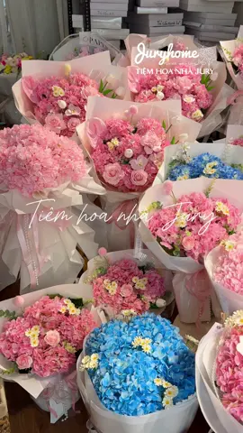 Những bó hoa lụa cẩm tú cầu xinh xắn 💕💕 #tiemhoanhajury #hoalua #camtucau #bohoaformtron #xuhuong 