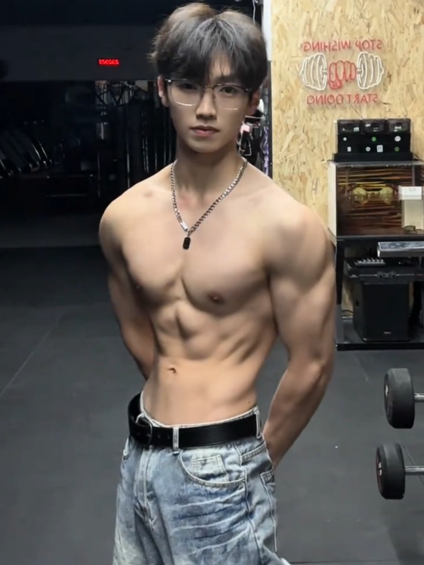 #中系男神 #变装 #拉抽屉变装 