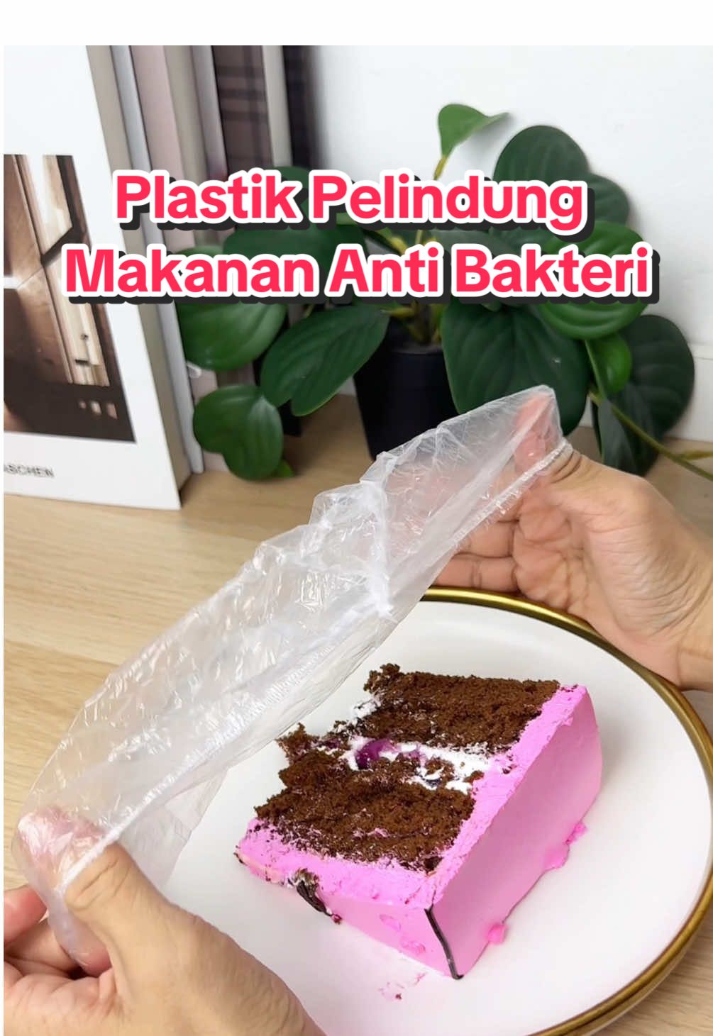 Plastik pelindung makanan Match, PE food grade anti bakteri, aman & segar lebih lama. Praktis untuk dapur. Klik keranjang kuning sekarang! #plastikmakanan #sarungmakanan #plastikpelindungmakanan #plastikpelindungmakananviral #sarungplastikpelindungmakanan 