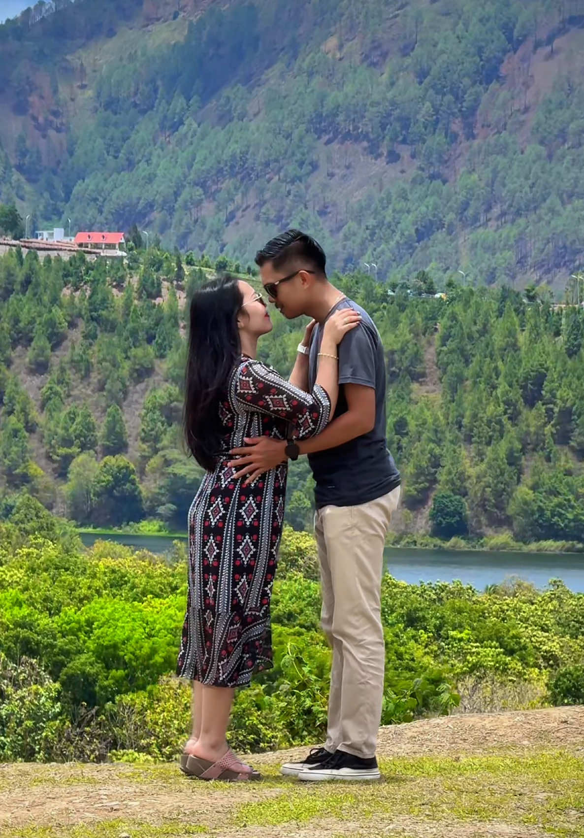 Sinematic video Semi praweding di bukit cinta dengan drone dan video iphone. #fyp #samosir #bukitcinta 