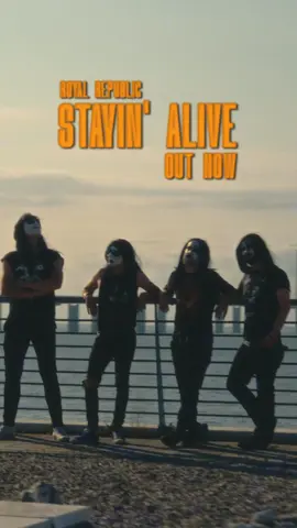Royal Republic loudly presents: A heavier alternative to the BeeGees-classic 