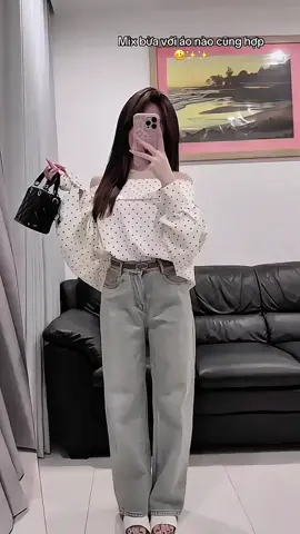 Quần Jeans Nữ Lưng Cao Ống Rộng Dáng Suông Thêu Túi Màu Xanh Nhạt Bụi#quanjeannu #quanjeanongrong #thoitrangnu 