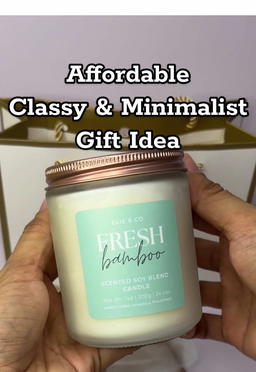 Looking for classy but budget-friendly gift? Here’s the handmade scented soy candle by Elie & Co! Made with love💚 #christmasgiftideas #holidayseasongiftideas #budgetfriendlygift #tipidfinds #mommyfinds 