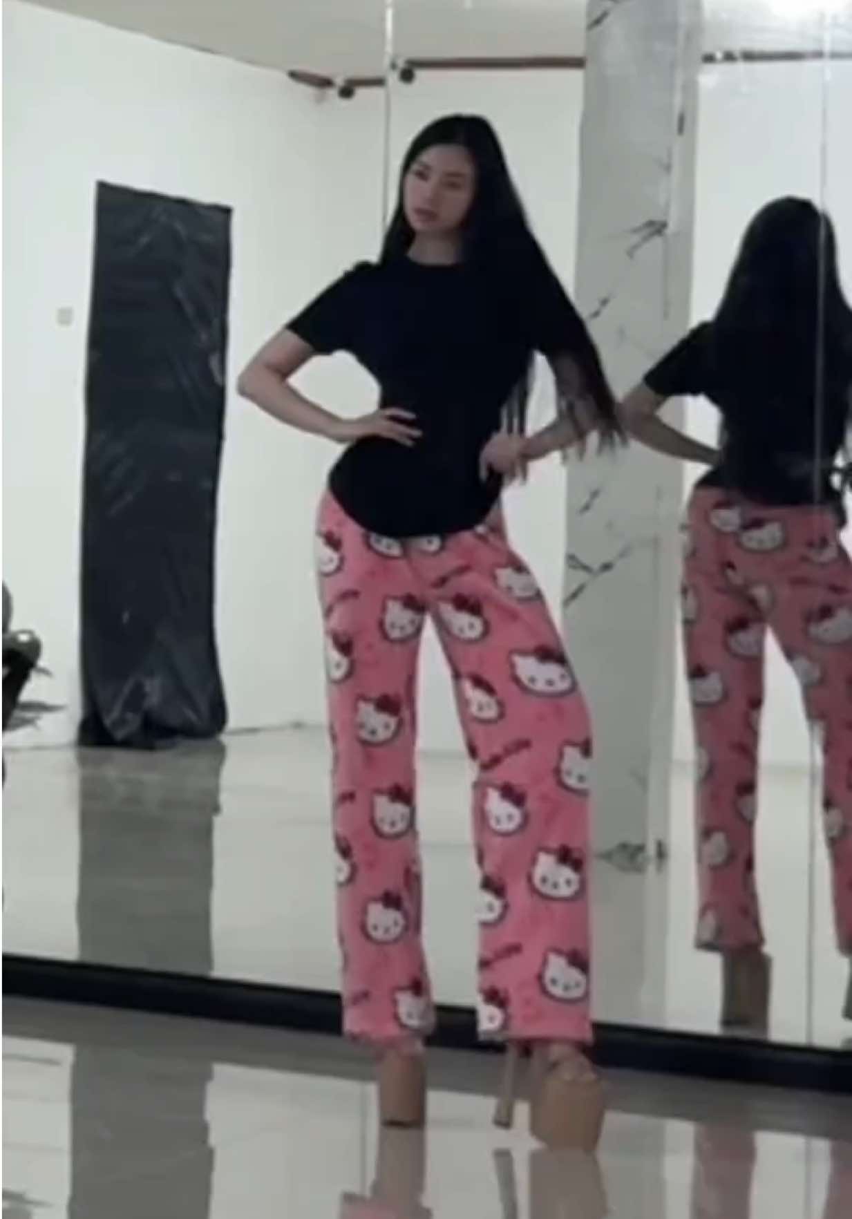 Serving WALK. WIN. in my new customized heels from: @Jojo Bragais 👠✨ #fyp #viral #trending #pageant #fypシ 