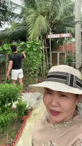 Ai chịu cưới nộp tài 1 Tỷy. Alo Mẹ…