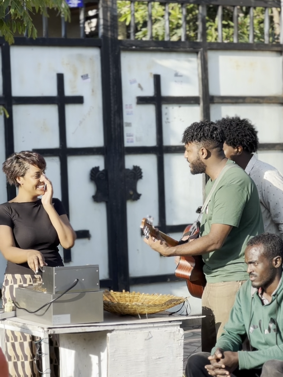 ቺፕስዋን ሳይሆን እስዋን ፈልገን ነው የሄድንው😂#stepupethiopia #viral #fyp #ethiopian_tik_tok🇪🇹🇪🇹🇪🇹🇪🇹ሀገሬ #habeshatiktok 