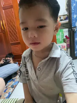 Em ăn cơm chưa