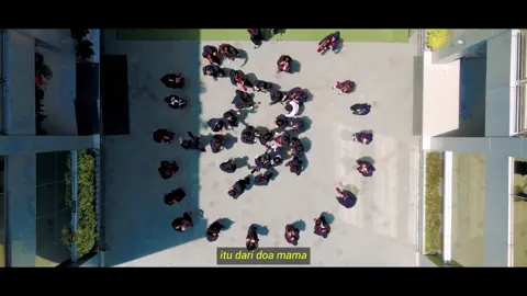 Setiap titik air mata dan lelah kini menjelma jadi bukti, bahwa mimpi tak pernah mengkhianati usaha Hari ini kita menutup satu bab, namun membuka seribu lembar cerita baru yang lebih indah Perjuangan panjang berakhir, tapi perjalanan hidup baru saja dimulai. Selamat, para penjejak mimpi Kampus hanyalah awal, dunia adalah panggung besar di mana cahaya kalian akan bersinar Yuk gabung bersama kami dan jadi bagian dari FKWU UNIGA !  #YudisiumFKWU #FakultasKewirausahaan #GenerasiMuda #LangkahBaru #UNIGA 