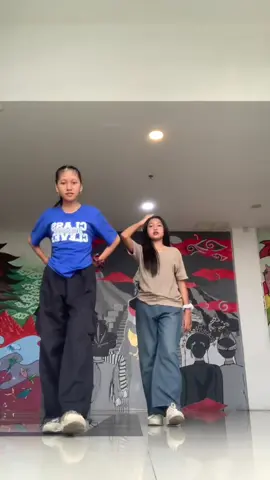 w/@c —dc nya bikin repot tp asik 👅,, dc :: @fikrimarwannn [ #ponorogo24jam #fyp #4upage #dance #footwork #ngapainrepot ]