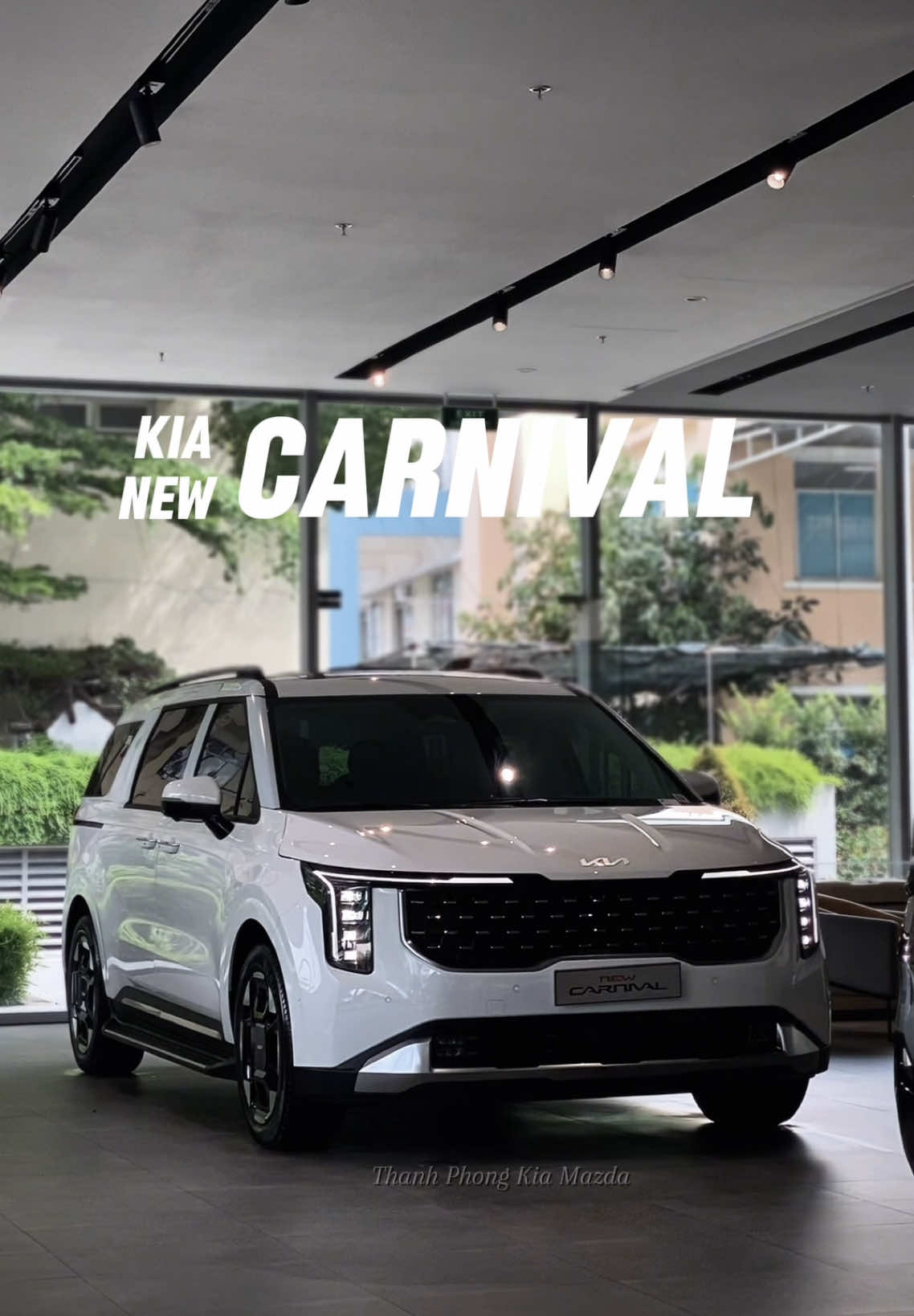 KIA New Carnival Trắng ☑️ #thanhphongkiamazda #kiaphanhuyich #kiagovap #carnival #newcarnival 