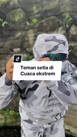 Bukan cuma melindungi dari hujan,tapi juga bikin tampil gagah!🌦️✨ jas hujan motif loreng white siap temani perjalananmu #jashujan #jashujanpria #jashujanwanita #jashujanmotor #jashujanfearless 