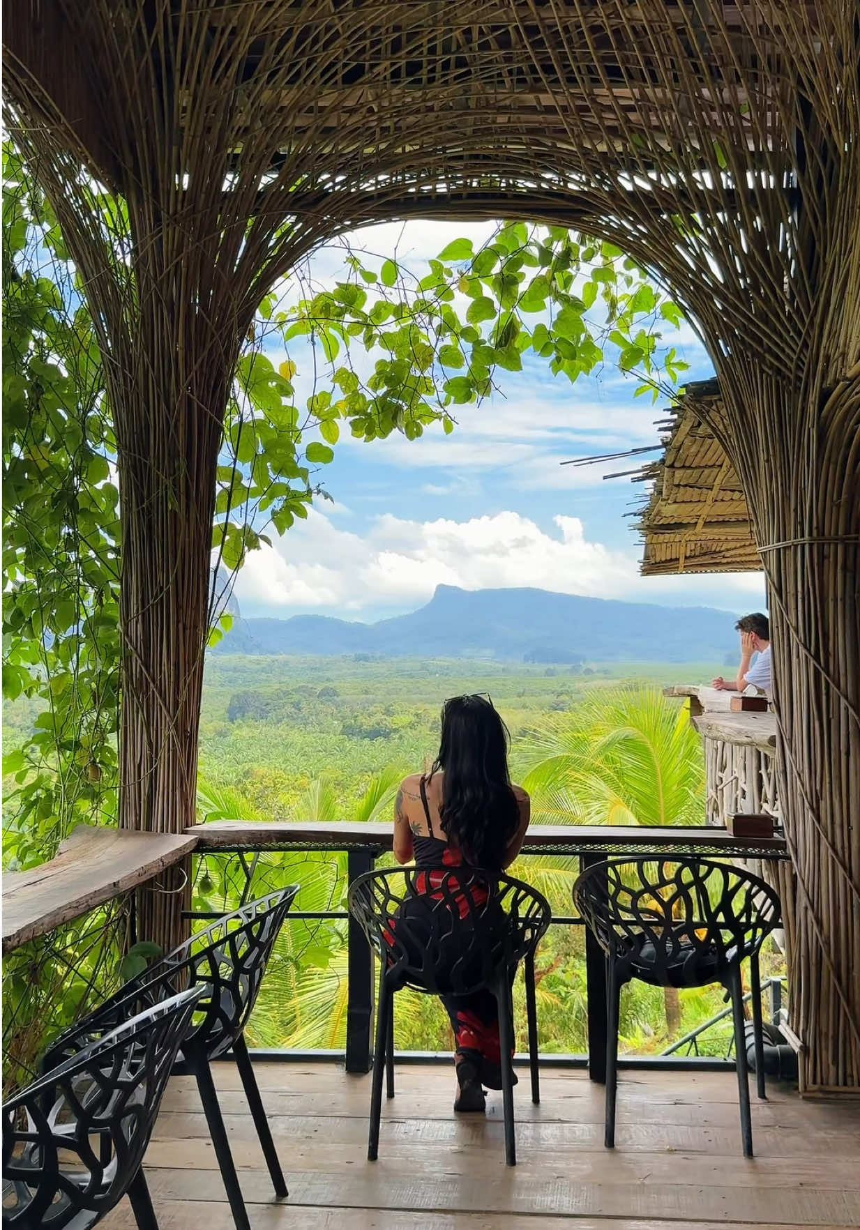 ไม่คิดว่าที่กระบี่จะมีวิวนี้ด้วย สวยมากกกก #กระบี่ #ที่เที่ยวกระบี่ #กอฟฟี่มะตะรุ 