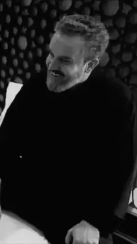 آنه الهِوِيتَك لَتظِن نِسيتَك 🩶🎧