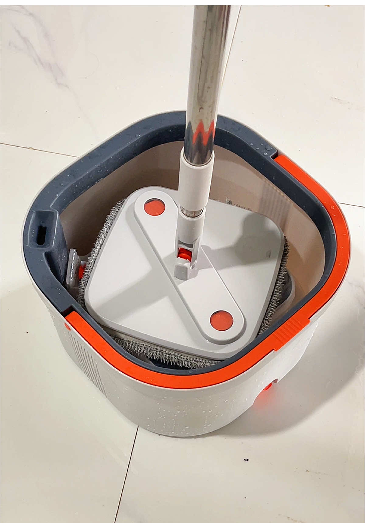 Bộ lau nhà tách nước bẩn xoay 360 độ kèm bông lau thay thế  @Ngọc Lanh (Mẹ Cutin)  @Ngọc Lanh (Mẹ Cutin)  #caylaunhathongminh #bolaunhatachnuocban #caylaunha#ngoclanhmecutin #xuhướng 