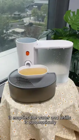 💧 Clean water always! This auto-dumping fountain has no leakage, 180-day wireless, no saliva. Buy now!​
 #petcleanwater #dogwaterdispenser #catfountain #tiktokshopgoodies #petwellness *WYC*