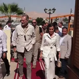 Visita de los Reyes al Museo de Luxor, donde los españoles Myriam Seco y José Manuel Galán les han mostrado algunas piezas halladas durante las excavaciones que han llevado a cabo en sus respectivos proyectos arqueológicos.#felipedeborbon #monarquiaespañola🇪🇦 #felipeyletizia #kingfelipeviofspain #egipto 