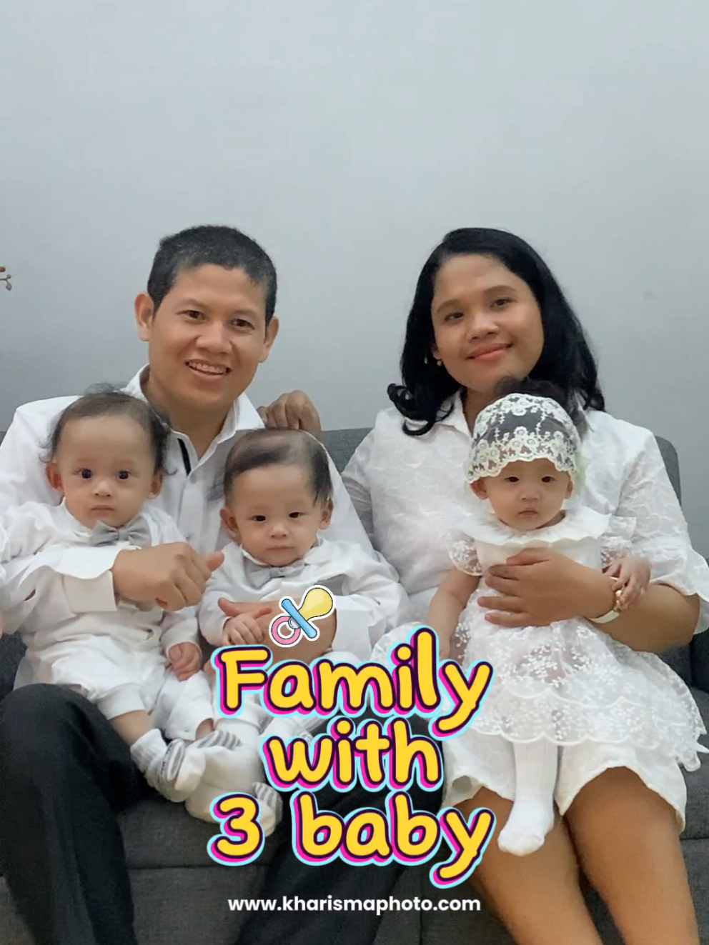 Yuk, abadikan waktu berkualitas bareng keluarga di studio kami! FAMILY PACKAGE  Info/reservasi: whatsapp : 0812-9344-4477 website : www.kharismaphoto.com SAVE YOUR MOMENT