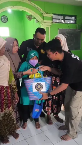 Alhamdulillah... Masih Bisa Berbagi kepada yang membutuhkan... TPQ Nur Jannah Dukuh Telapak, Desa Tempurejo Kecamatan Bogorejo.. Next TPQ mana lagi? #masukberanda #tiktokindo #infoblora #foryoupage #fyp 