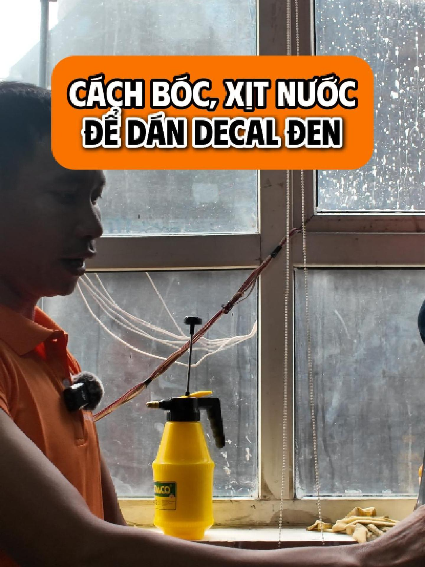 Vì sao phải xịt nước lên bề mặt decal/phim trước khi dán? #NND #giaydankinhnnd #decal