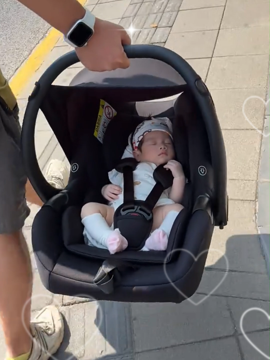 Ghế ngồi ô tô BEIGE an toàn cho bé- ba mẹ đỡ lo#ghengoiotochobe #tresosinh#antoanchobe#mevabe#review#khuyennghi