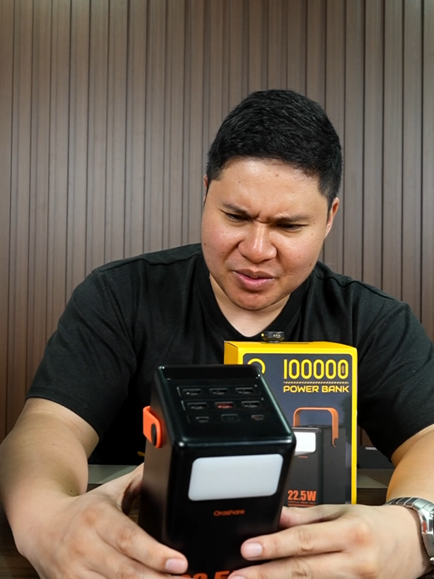 Orashare OL100 Pro - 100,000 mAh POWERBANK?!!