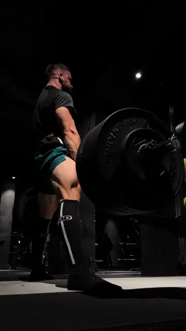 #powerlifting #powerlifter #strengthtraining #DEADLIFT #fyp 