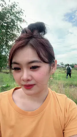 Ke sawah🤭🤭🤭