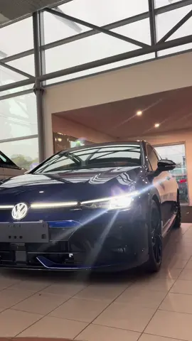 ⚫️MK 8.5 Golf R Black Edition⚫️            One of the last in Aus! Most powerful Golf yet sprints from 0-100km in 4.6 seconds. #golfr #blackedition #volkswagen #volkswagengolf #limitededition 
