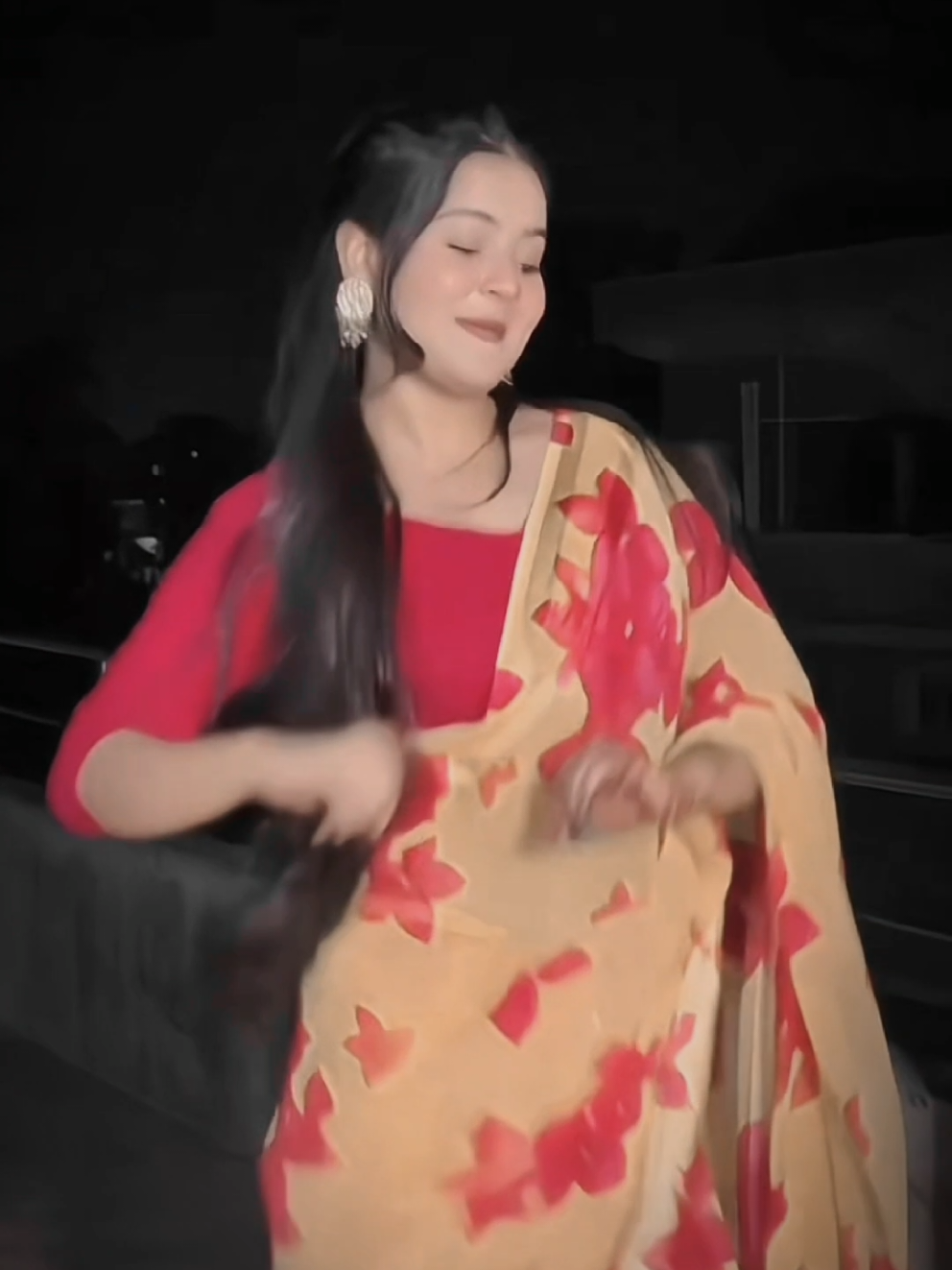 me with Saree new Danc official video #new #dance #official #foryoupage #unfrezzmyaccount 