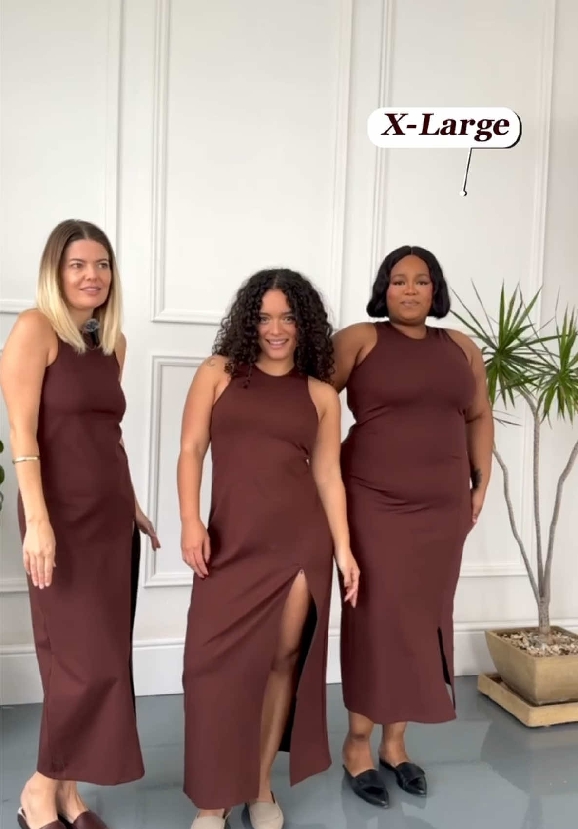 ✨ The Chocolate Venus Dress ✨ Available in sizes Small – XXL 🤎 Here’s a look at how the fit changes across sizes so you can find your perfect match! #SizeGuide #VenusDress #OOTD 