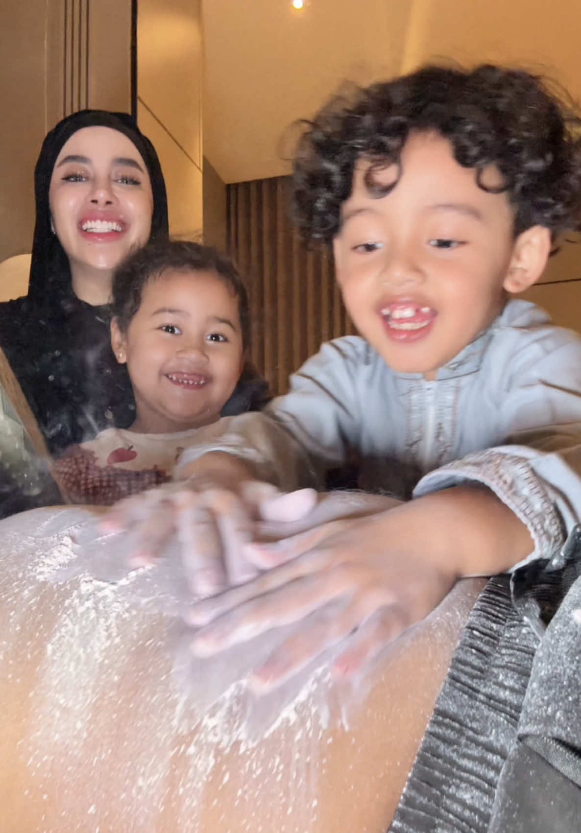 buat moci coklat with my kids mba😭