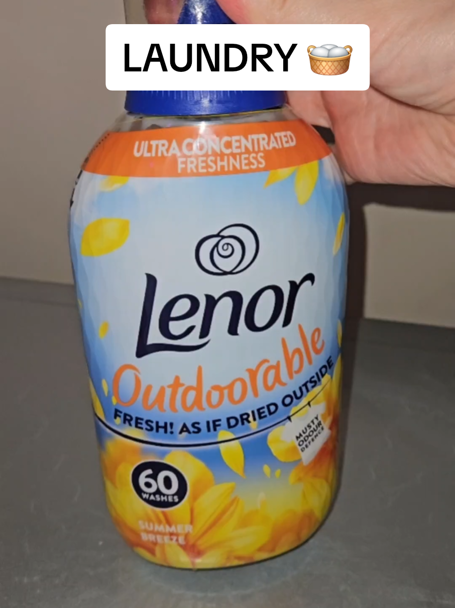 Getting some more laundry on the go this morning 🫧 Ready to get the rest of the house cleaned too 🤩 #cleanwithhails #fyp #laundy #cleaningmotivation #cleaning 