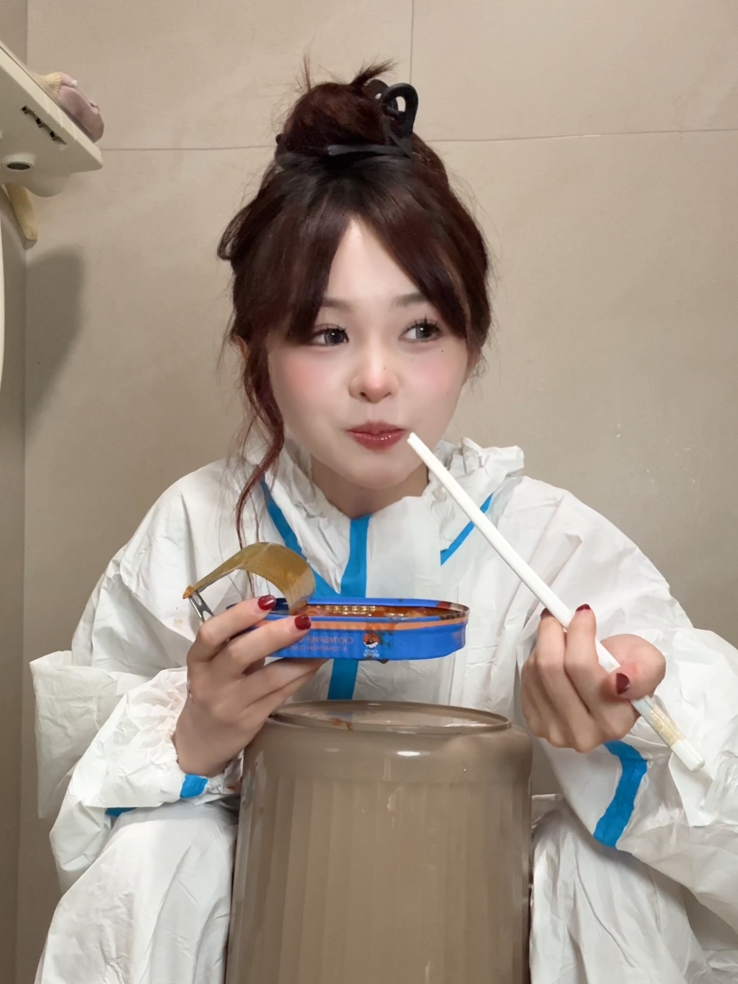 有我这样的女朋友你几点回家 With a girlfriend like me, what time do you go home? #李兜兜 #川渝女生 #廚娘 #甜妹 #cooking #food #delicious #tiktok #fyp #foryou #foryoupagе #for #or #doudou #douuod57 #doudn #dou57dou #snowwhite