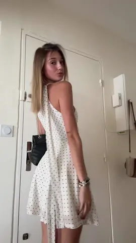 le lien de la robe est disponible dans ma Story Instagram à la une Link ✨ IG | clarawrrd_