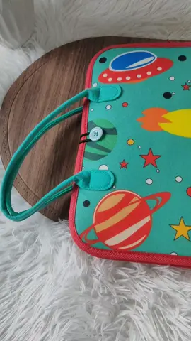 FUN AND EDUCATIONAL Busy board Montessori Toy for baby, toddlers and kids Travel friendly, less screen time papo sila!! Sobrang entertaining!! #busybooks #boardbooks #educationaltoys #babylearning 