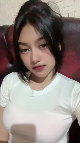 bajunya ademm bgtt ihh mw yg warna itemnyaa